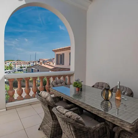 Maison Kiwi Grimaud
